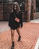 bluza bez kaptura damska Bluza czarna z falbankami ANGEL 2