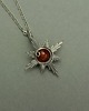 wisiory Mały wisiorek róża wiatrów czerwony karneol wire wrapping 1