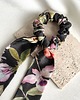 gumki do włosów Scrunchie Grey Flores z odwiązywaną szarfą 87 cm 1