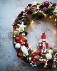 wianki bożonarodzeniowe Świąteczny wianek Dziadek do Orzechów lampki 3