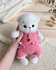 przytulanki dla niemowląt i dzieci Biały miś w pajacyku króliczka - maskotka amigurumi 1
