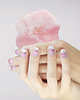 akcesoria dla niej CRYSTALLOVE Płytka CONTOUR  gua sha z kwarcu różowego 3