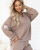 komplety damskie 689-1 Komplet dresowy damski z bluzą oversize i spodniami - cappucino 7