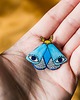 przypinki Przypinka ćma patrzałka turkusowa 1