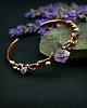 bransoletki wire wrapping Miedziana bransoleta mankietowa z ametystem 8