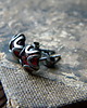 kolczyki wire wrapping granaty w roślinopodobnej oprawie 2