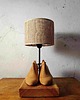lampy stołowe Lampa z Drewnianych Kopyt Szewskich 3