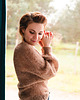 swetry damskie  Sweter Sara na drutach, sweter z alpaki, lekki sweterek, sweter w serek 1