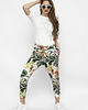 spodnie dresowe damskie Dresowe spodnie Salma w kwiatowy print 1