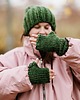 czapki damskie Zielona czapka i mitenki Komplet peruvian WOOLY 2