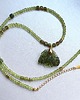 złote naszyjniki Choker z mołdawitem, oliwinem, tsaworytem, jadeitem 1