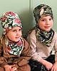 czapki dziecięce Czapka wiosenna dla dziewczynki w kwiaty piwonie 4