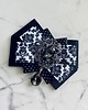 broszki Brosza Black & White z szarą kryształową ozdobą   NEW 8