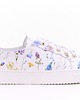 sneakersy damskie Sneakersy skórzane -  białe w kwiatki   (7186) 1