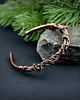 bransoletki wire wrapping Miedziana bransoleta mankietowa z granatem 8