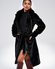 płaszcze damskie Czarny Długi Płaszcz Futrzany z Paskiem 6