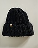 czapki damskie Czarna Czapka wełniana 1