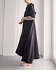 sukienki maxi damskie Czarna sukienka lniana maxi z kapturem i kieszeniami 4