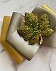 broszki Brosza z unikatowym liściem z zielonych kryształków  Liść 8
