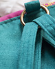 plecaki Turkusowo-różowy plecak z haftowaną klapą 3