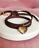 bransoletki skórzane Zamszowa czekoladowa  bransoletka serce 5