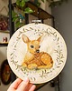 Ozdoby na ścianę Sarenka ecru, haft w tamborku 20 cm 4