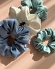 gumki do włosów Seledynowa scrunchie z odwiązywanymi uszkami Celadia 1