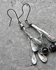 kolczyki wire wrapping Granaty  -  gałązki  -długie  kolczyki 2