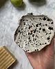 mydelniczki Ceramiczna Mydelniczka Muszelka Muszla Biała w Czarne Ciapki 4