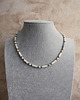 chokery Naszyjnik choker z białego howlitu 1