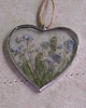 Ozdoby na ścianę Serce witrażowe z suszonymi niezapominajkami 7,5 cm 1