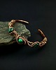 bransoletki wire wrapping Miedziana bransoleta mankietowa z malachitem 1