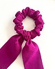 gumki do włosów Jedwabna scrunchie Fuksja Chic z odwiązywaną szarfą 2