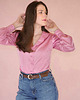 koszule damskie  Różowa koszula zapinana na guziki z kołnierzykiem i dekoltem V Cedar Candy 3