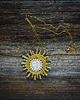 wisiory Złote słońce- wisiorek soutache 2