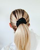 gumki do włosów Gumka jedwabna, scrunchie, frotka black orchid MIDI 1