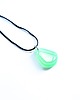 wisiory Zielony wisiorek łezka świecący w ciemności i UV 2,5 cm handmade jasny 4