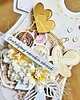 kartki scrapbooking Kartka w kształcie dziecięcej sukienki - narodziny dziecka 2