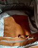 torby na ramię Kamelowa skórzana torba z dużymi kieszeniami wersja capuccino 4