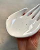 pojemniki na biżuterię Ceramiczna Dłoń Podstawka na Biżuterię w Srebrne Ciapki 2