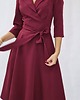 sukienki midi damskie BORDOWA ROZKLOSZOWANA MIDI SUKIENKA Z KOŁNIERZEM 34-54 4