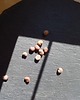 wisiory Wisiorek z pestki baobabu z malachitem 6