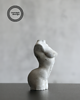 figurki i rzeźby BetONA betonowa figurka kobieta nagie ciało 3