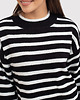 swetry damskie  Dzianinowy sweter w paski AXS0205 2
