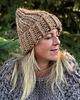 czapki damskie Beanie handmade 1