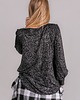 bluzki - inne Bluzka damska CZARNA ze srebrną nitką 3