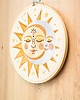Ozdoby na ścianę Słońce i księżyc, light, haft w tamborku 20 cm 6
