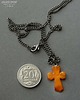 biżuteria męska Bursztynowy krzyżyk ręcznie wycięty Dla niego, dla niej prezent handmade 1