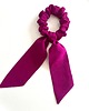 gumki do włosów Jedwabna scrunchie Fuksja Chic z odwiązywaną szarfą 1