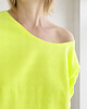bluza bez kaptura damska Bluza fluo żółta z szerokim dekoltem 1
